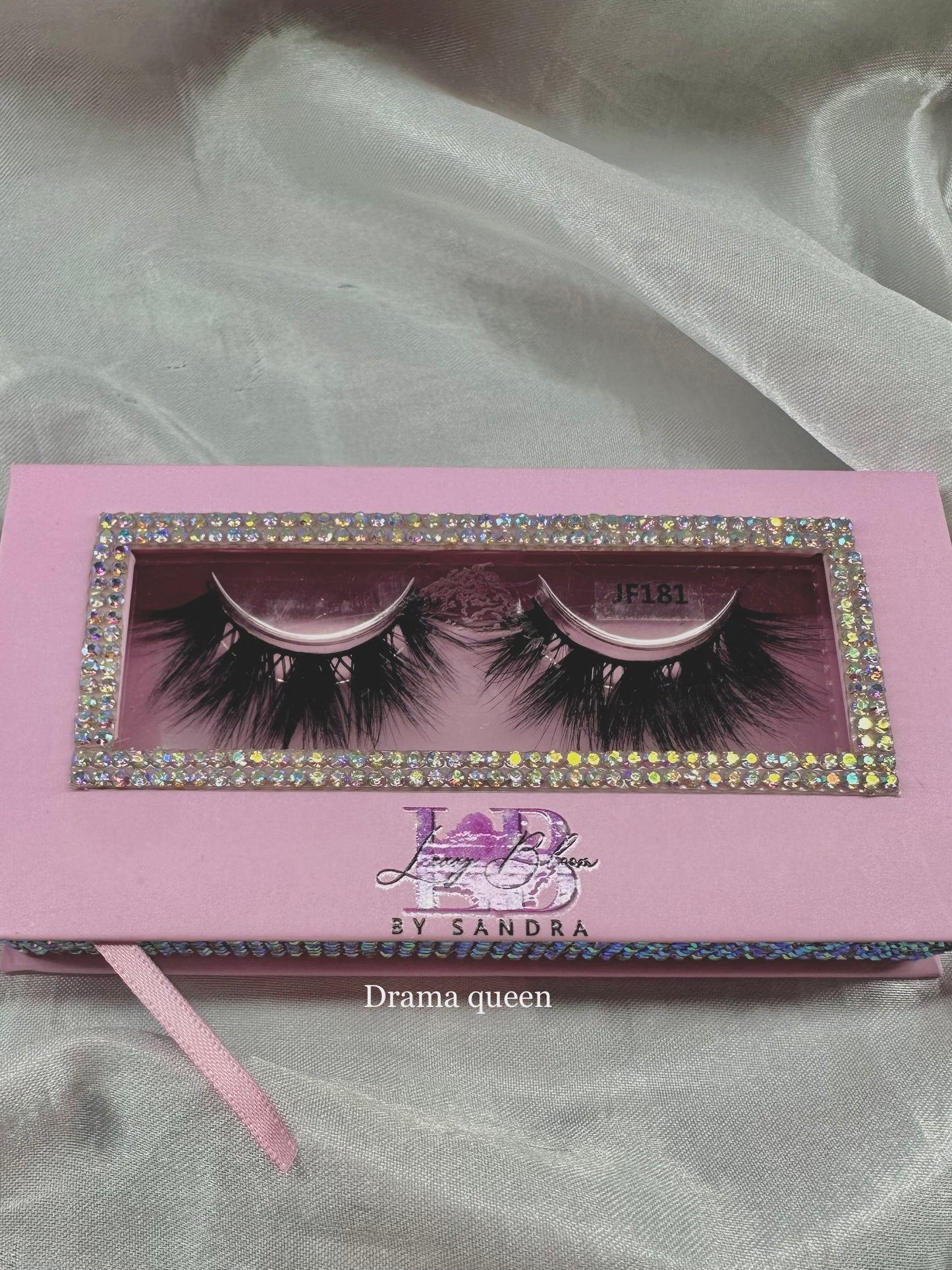 Luxury Eyelashes with Case for Makeup and Cosmetic Use